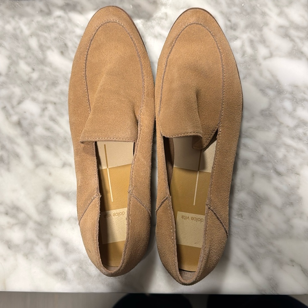 Dolce Vita size 8 beige shoes!
